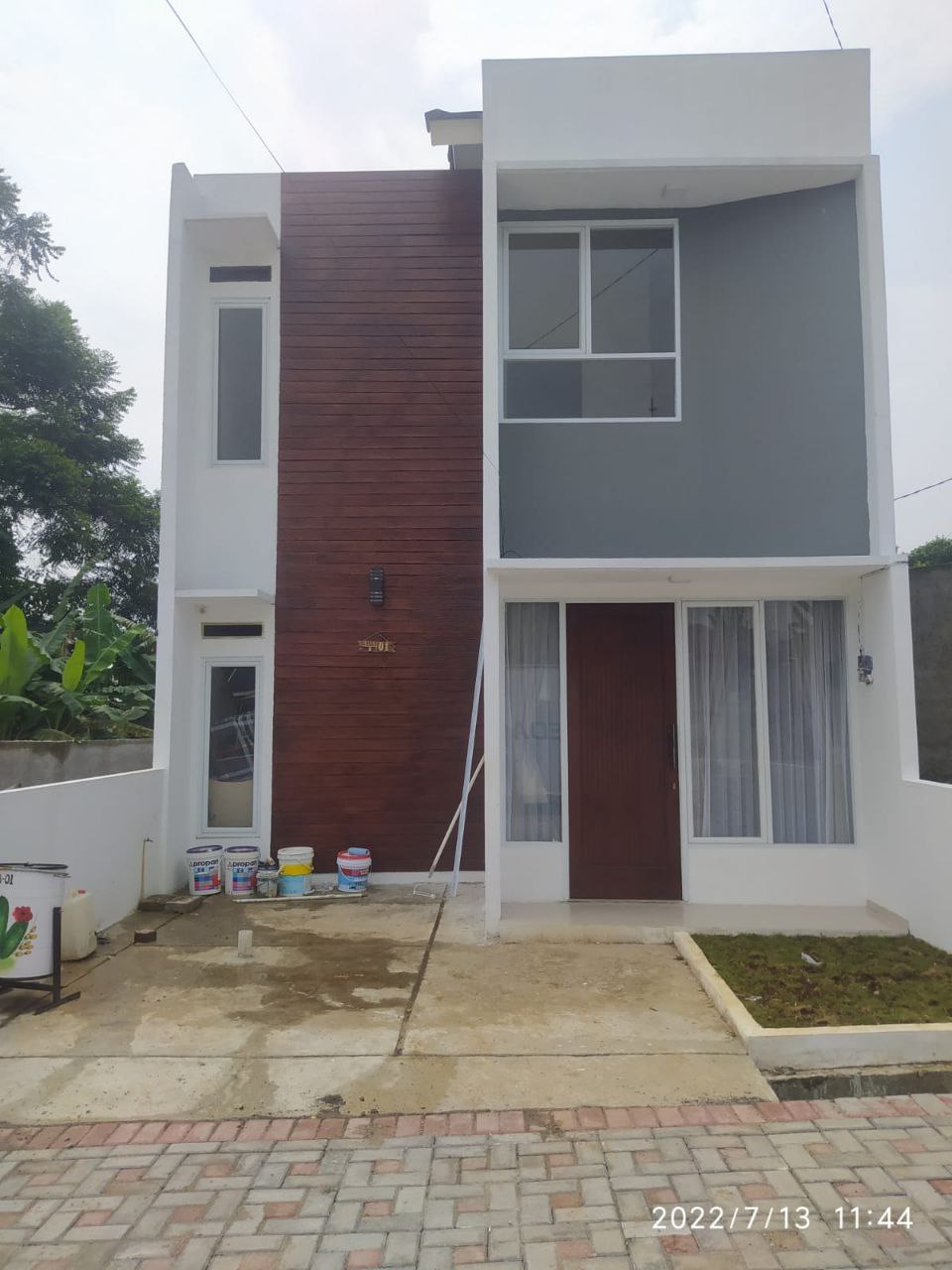 rumah 2 lantai modern minimalis