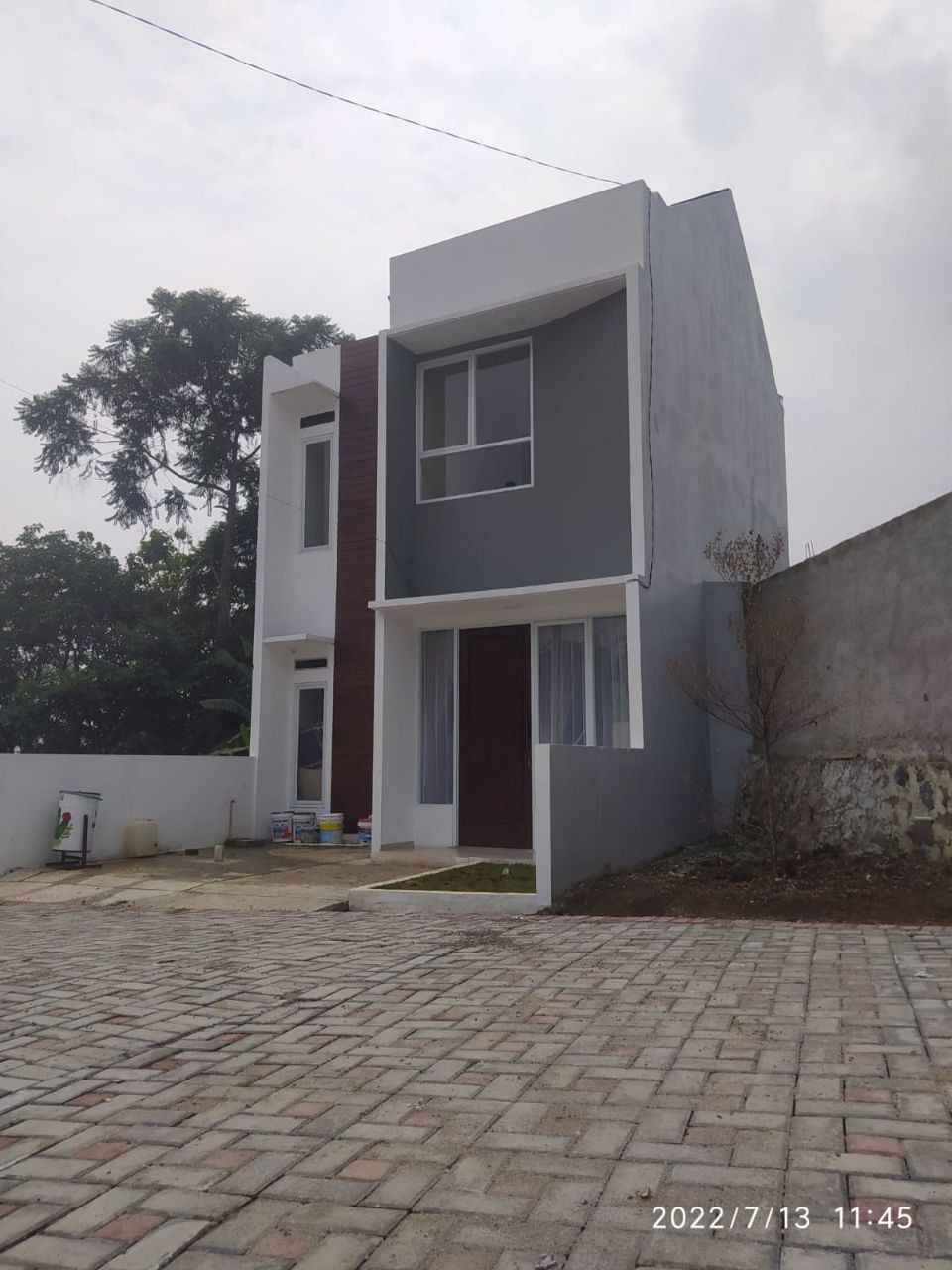 rumah 2 lantai modern minimalis